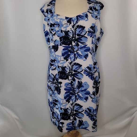 Voir Voir Dresses & Skirts - Voir Voir Blue Floral Sleeveless Dress